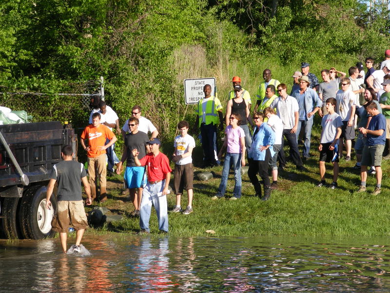 Volunteers during the Nashville flooding