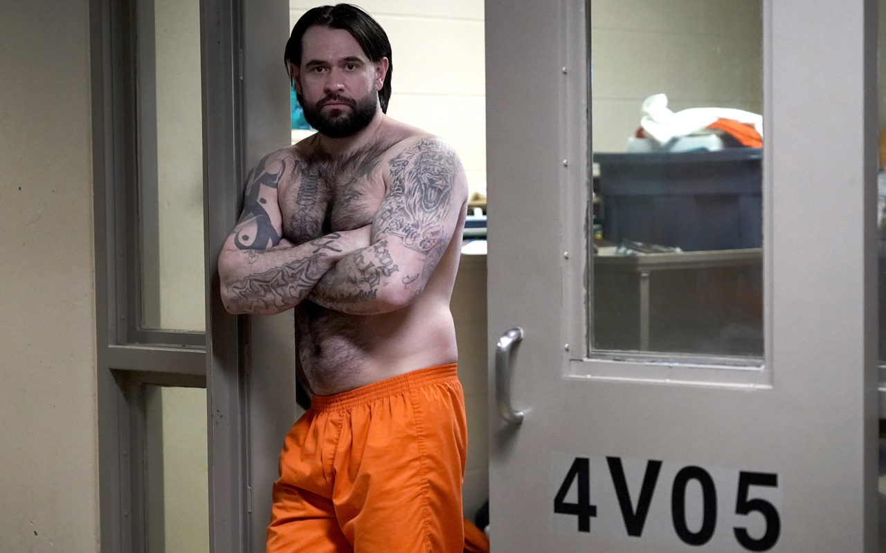 Inmates leaving gangs, stripping tats for jobs, better lives